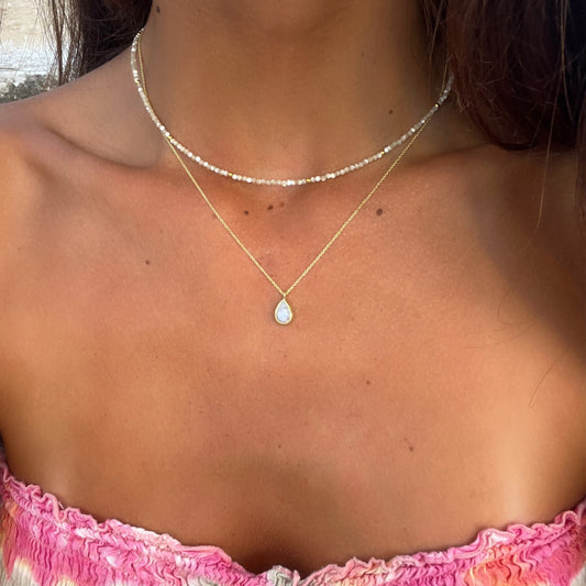 COLLAR DROP PIEDRA LUNA ORO