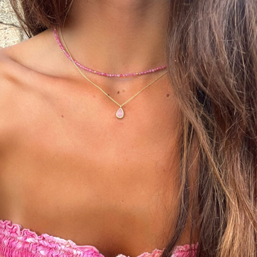 ENSEMBLE DE COLLIERS EN OR ROSE
