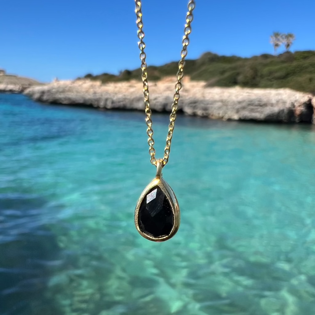 Colgante Negro