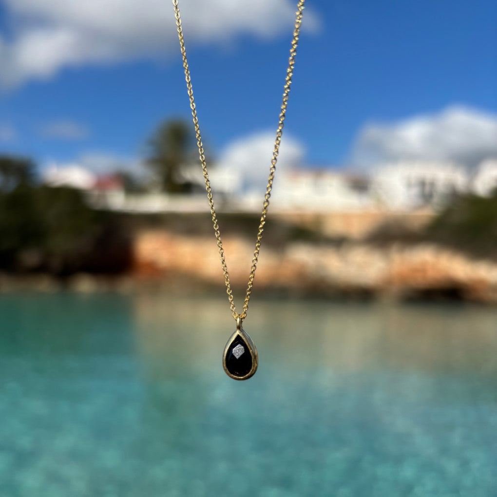 CONJUNTO COLLAR BLACK ORO