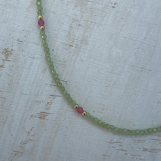 COLLAR SOUL PERIDOTO TURMALINA ORO
