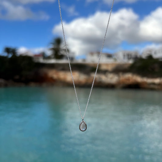COLLAR DROP PIEDRA LUNA