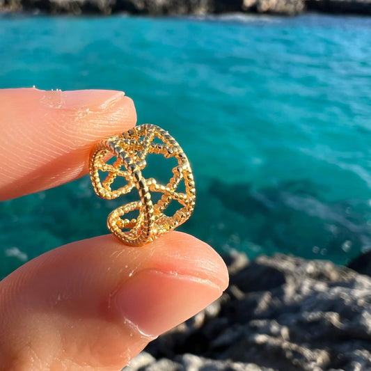 SARA GOLD EAR CUFF EARRINGS